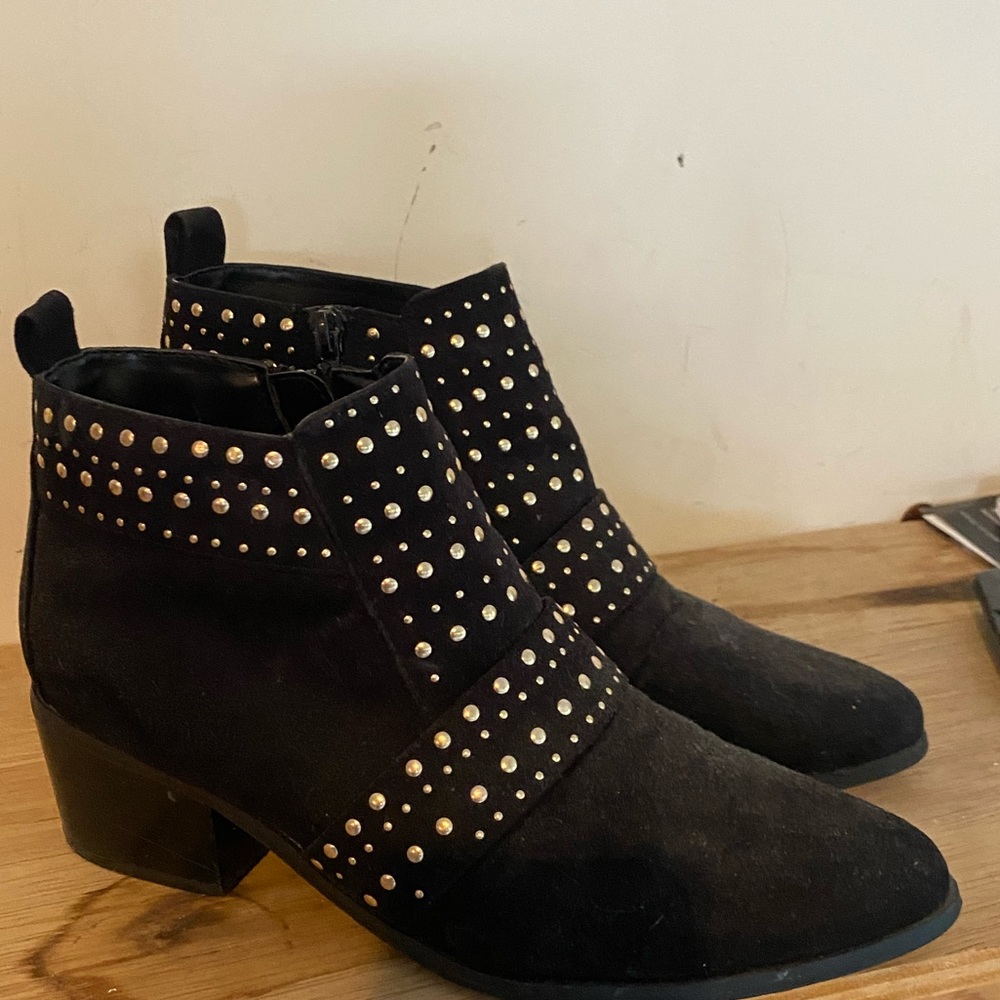 ankle boots